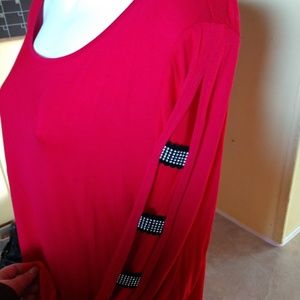 Cut out Sleeve shirt